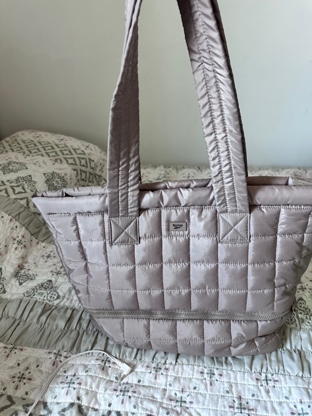 Light Taupe Quilted Tote Bag - Unbranded